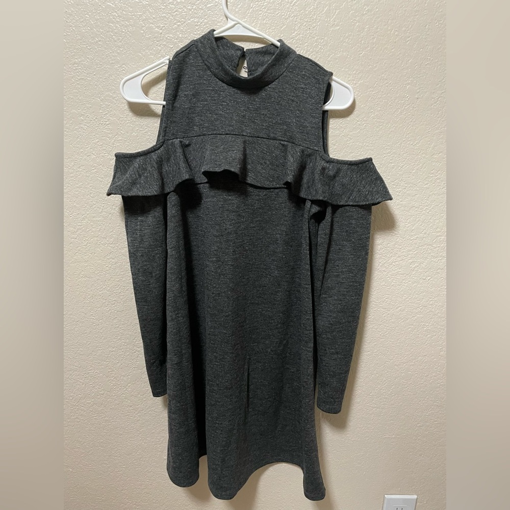 LOFT casual dres.- mini cold shoulder long sleeves Gary solid dress. Never worn